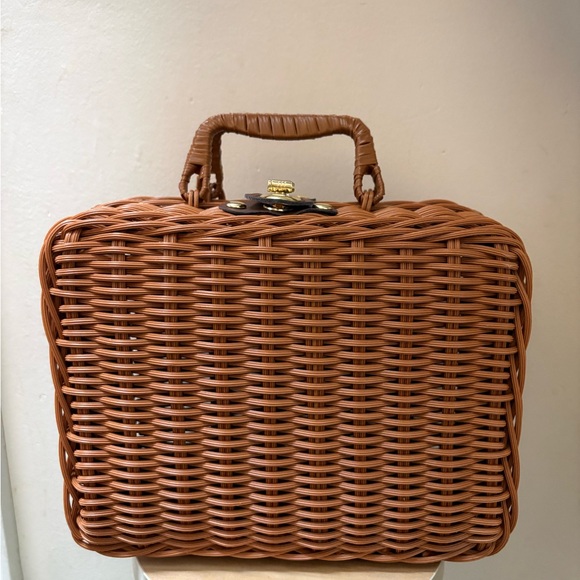 Brown Woven Wicker Storage Basket - Picture 4 of 13